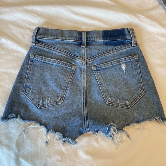 Abercrombie High Rise Mom Short - 000/23 - Picture 2 of 6